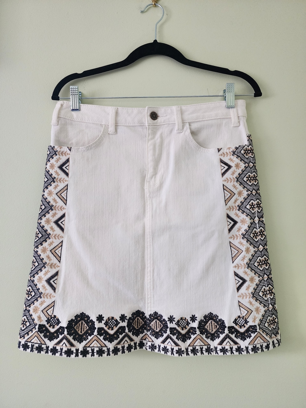 Anthropologie White A-Line Denim Skirt with Black and Brown Embroidery